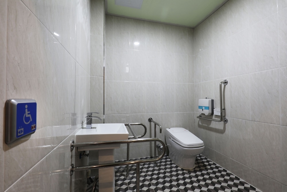 숙박 시설 내 편의 시설/서비스