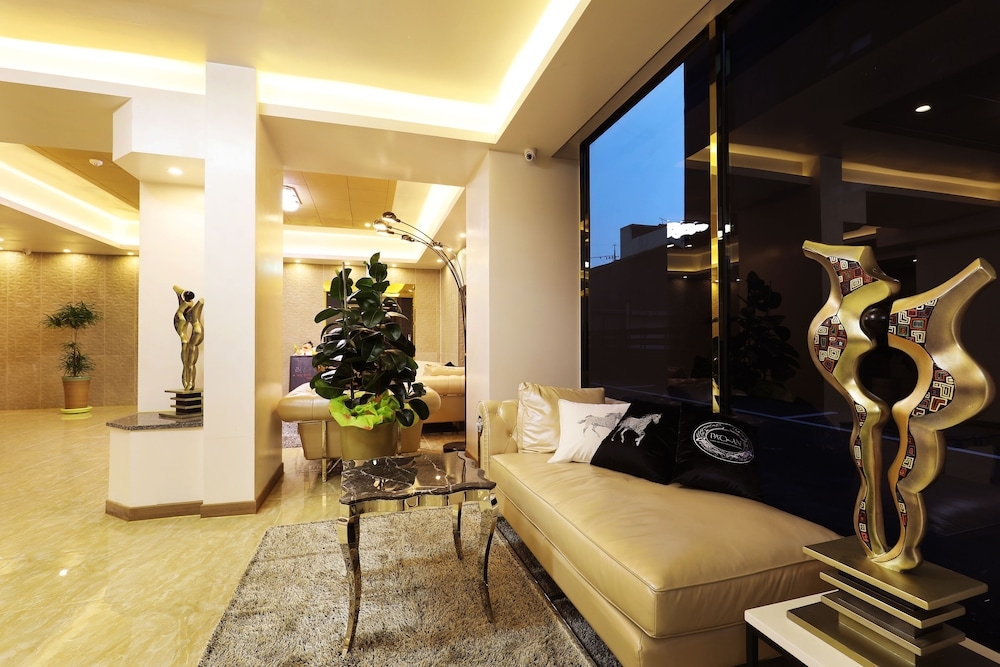 로비 좌석 공간