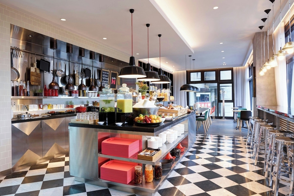 뷔페 아침 식사