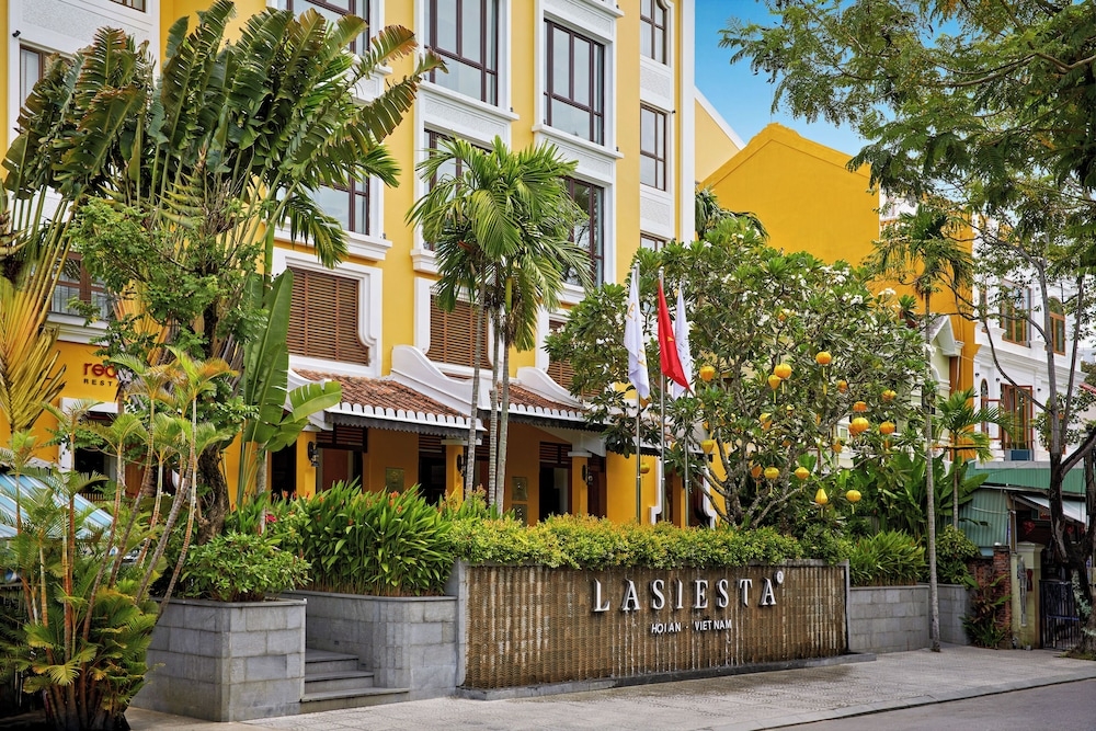 숙박 시설 정면