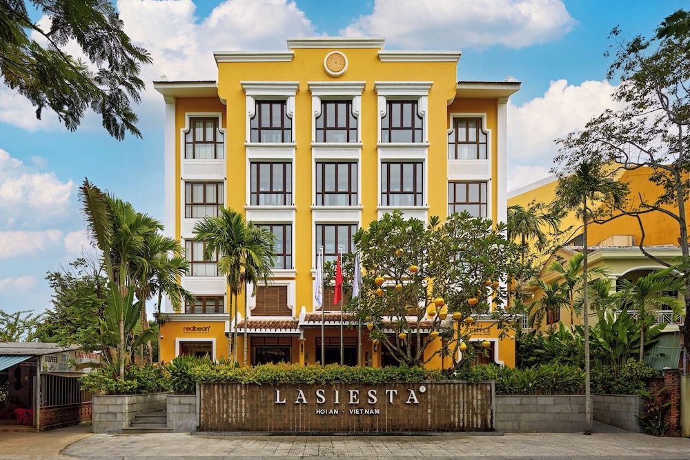 숙박 시설 정면