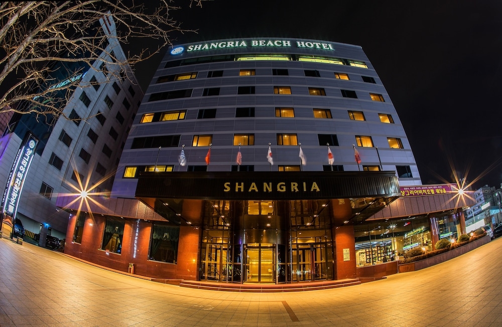 숙박 시설 정면