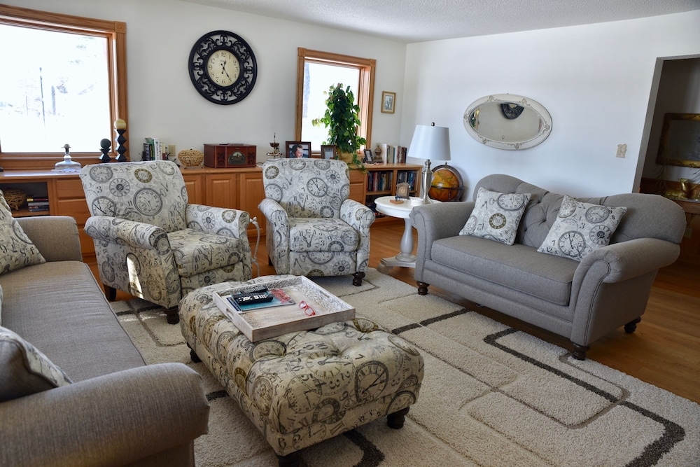 로비 좌석 공간