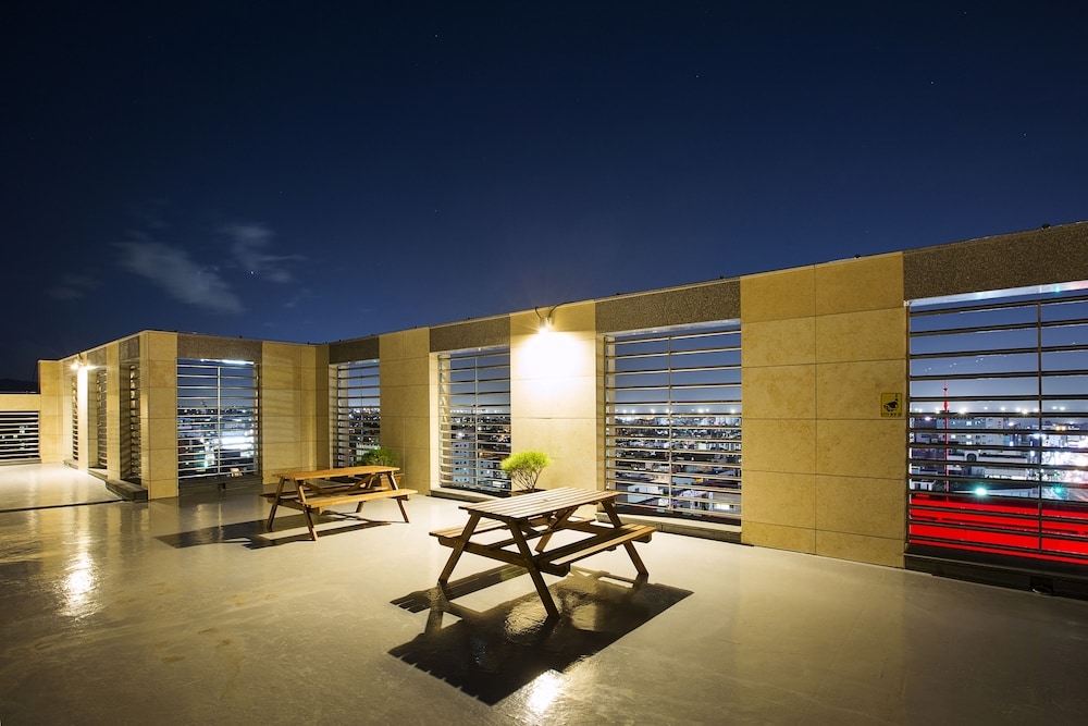 숙박 시설 구내