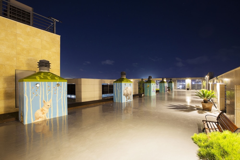 숙박 시설 구내