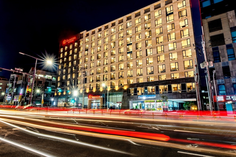 숙박 시설 정면