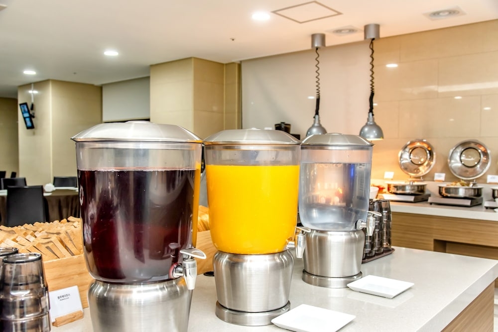 뷔페 아침 식사