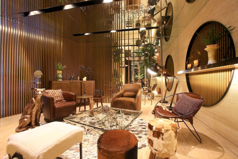 로비 좌석 공간