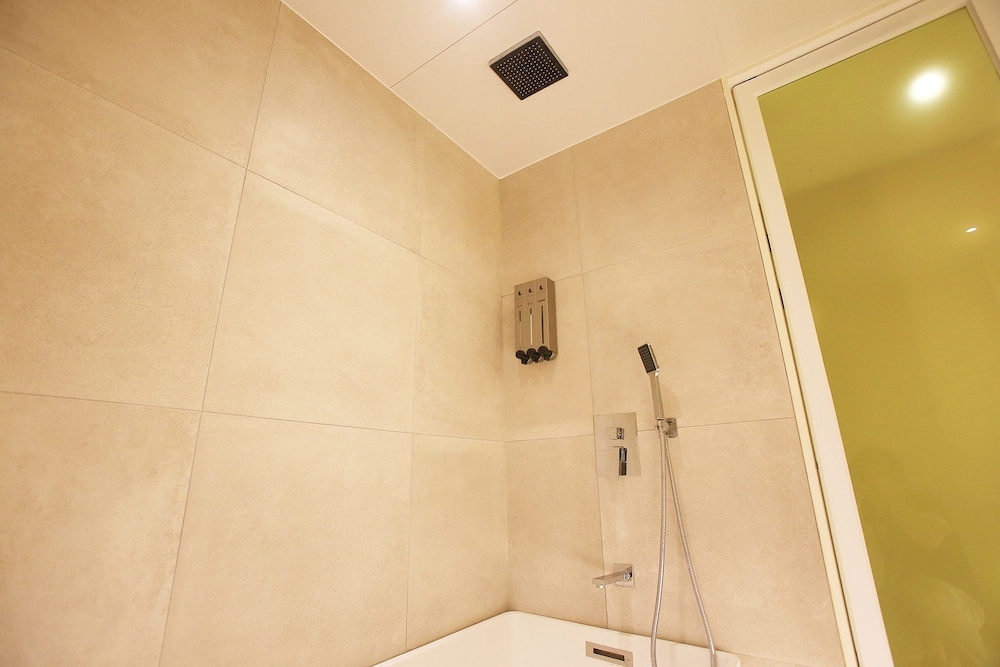 욕실 샤워