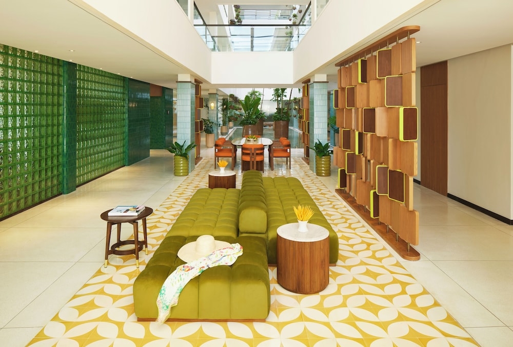 로비 좌석 공간