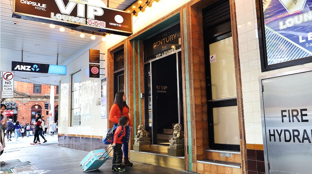 숙박 시설 입구