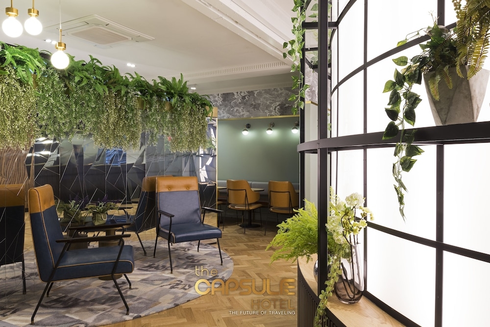 로비 좌석 공간