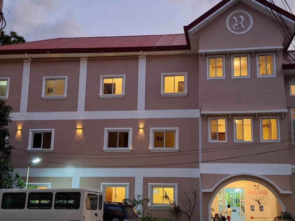 숙박 시설 정면