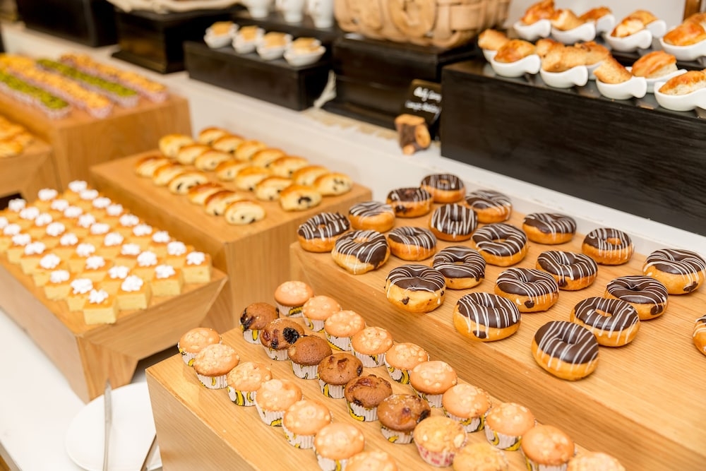 뷔페 아침 식사