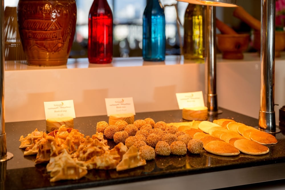 뷔페 아침 식사