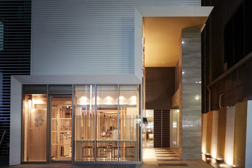 숙박 시설 입구