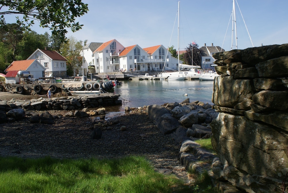 숙박 시설 정면