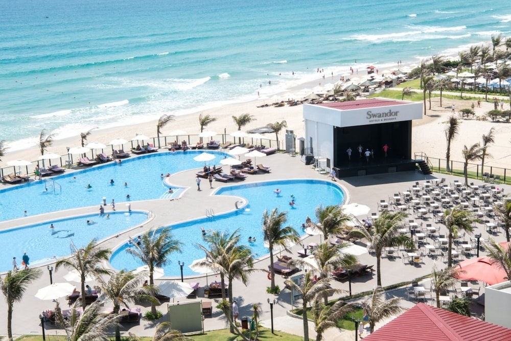 숙박 시설 정면