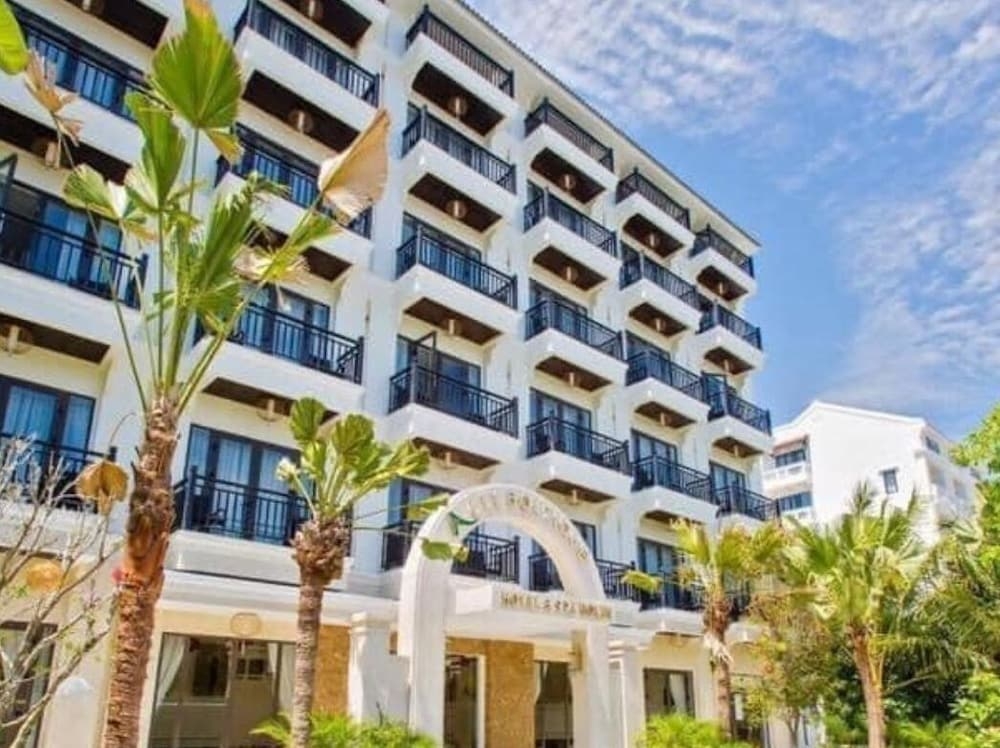 숙박 시설 정면