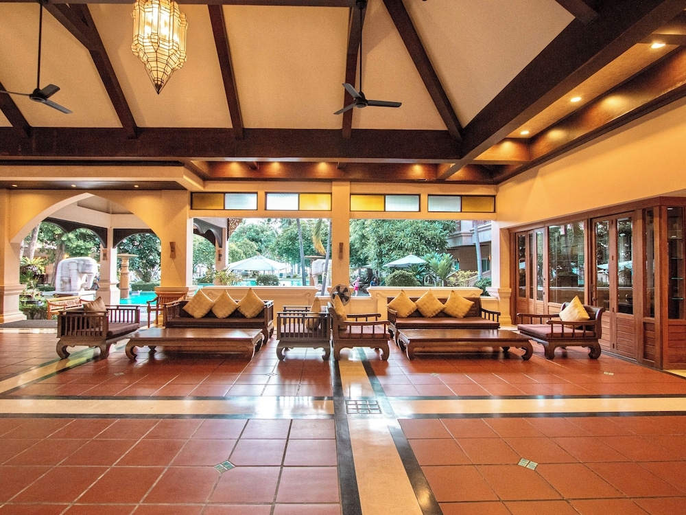 로비 좌석 공간