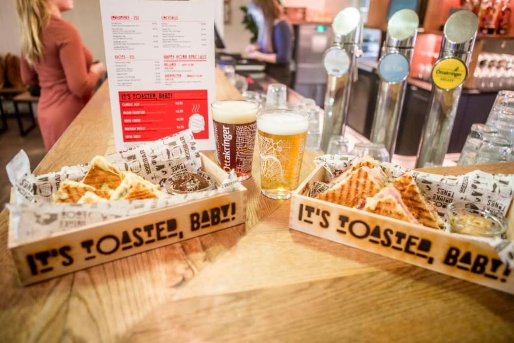 바(숙박 시설 내)