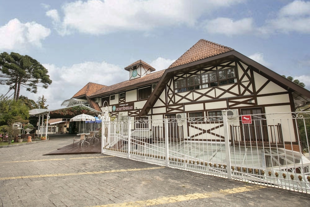 숙박 시설 정면