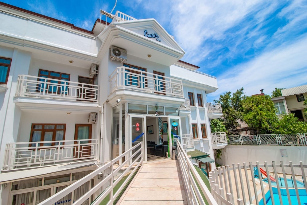 숙박 시설 정면