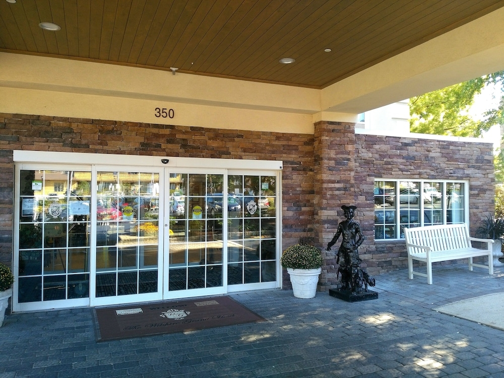 숙박 시설 정면