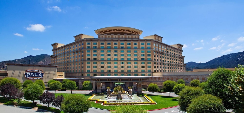 숙박 시설 입구