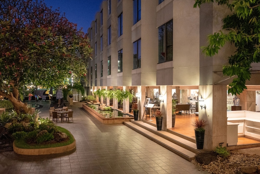 로비 좌석 공간