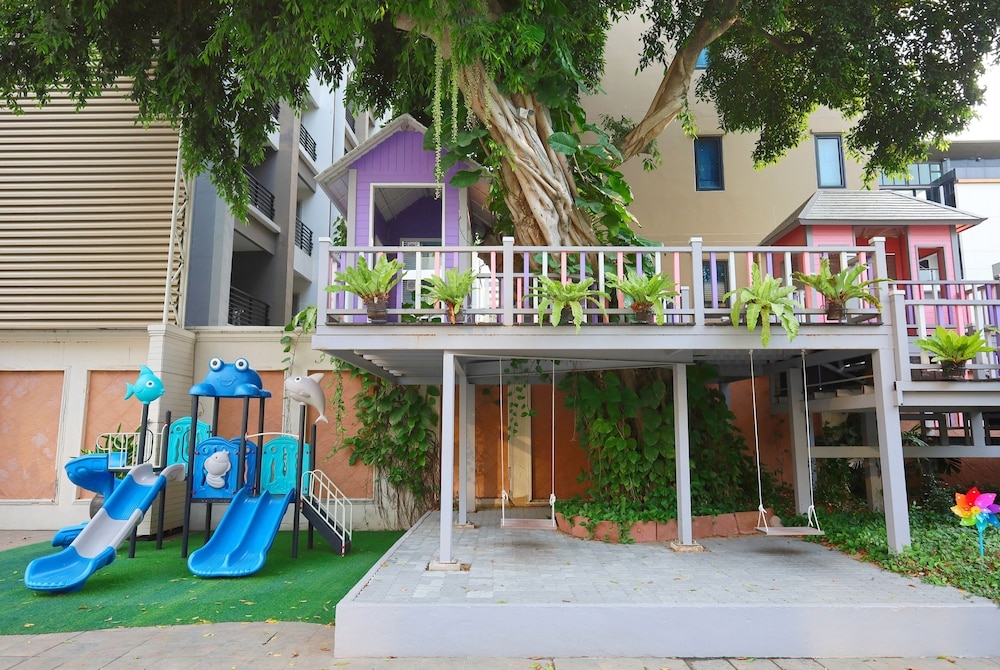 어린이 놀이 공간 - 야외