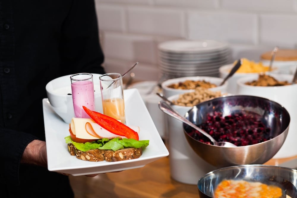 뷔페 아침 식사