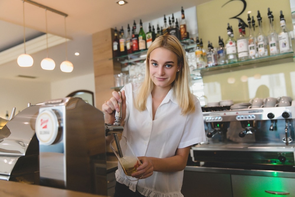 바(숙박 시설 내)