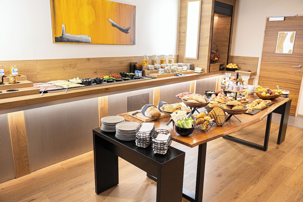 뷔페 아침 식사