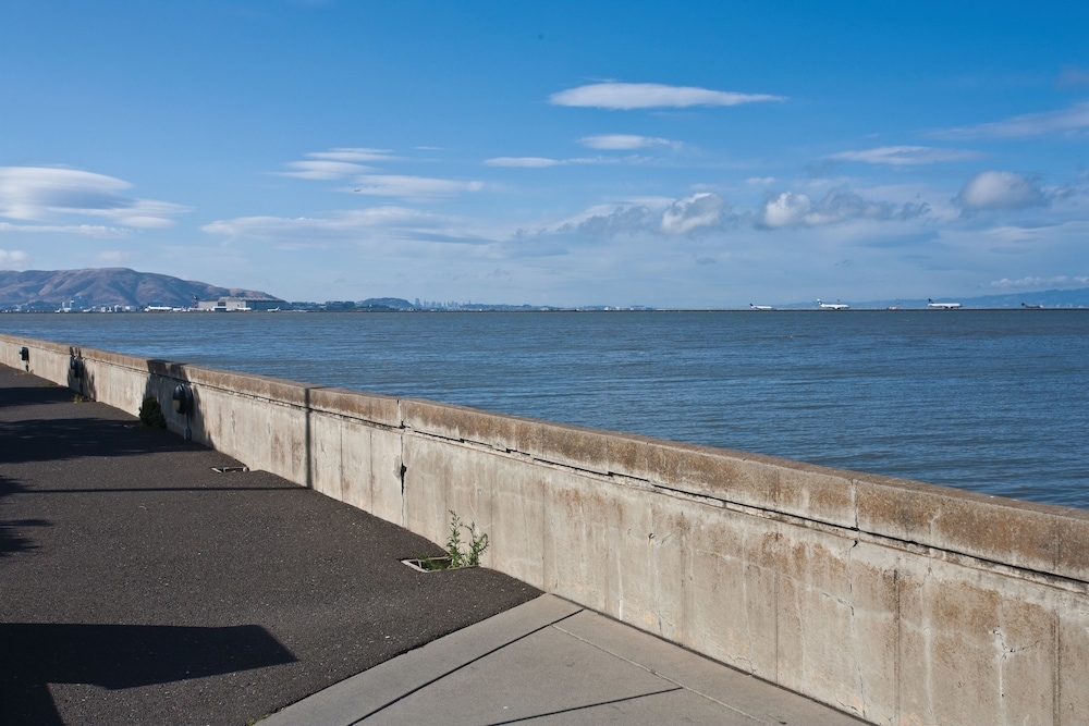 숙박 시설 내 편의 시설/서비스