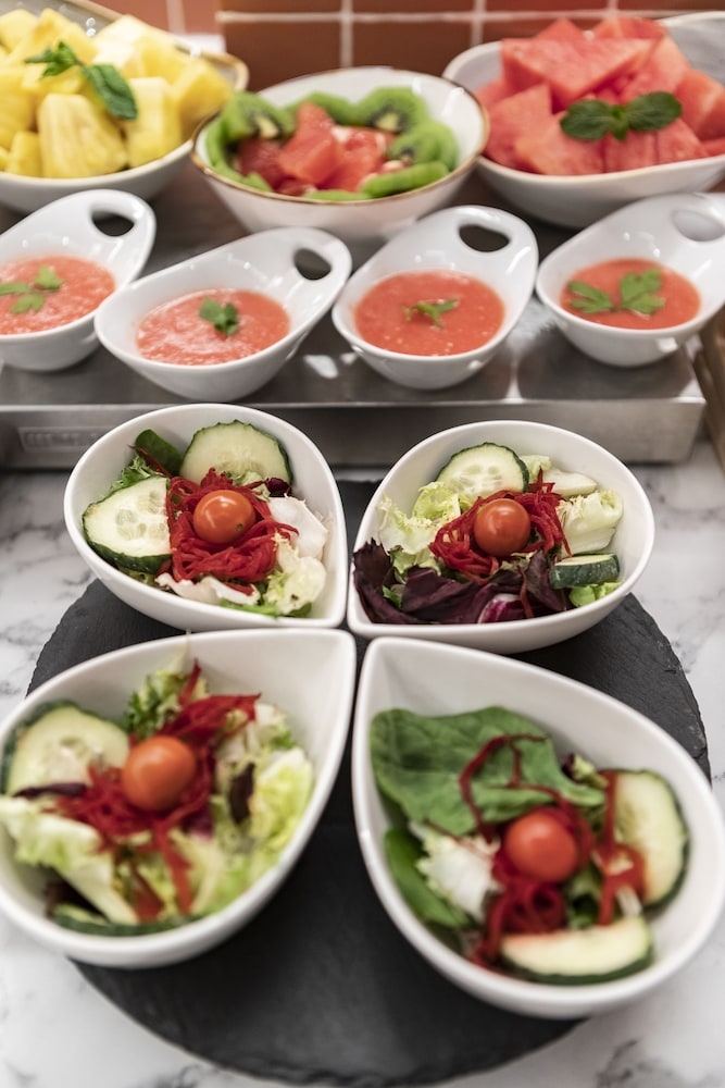 뷔페 아침 식사