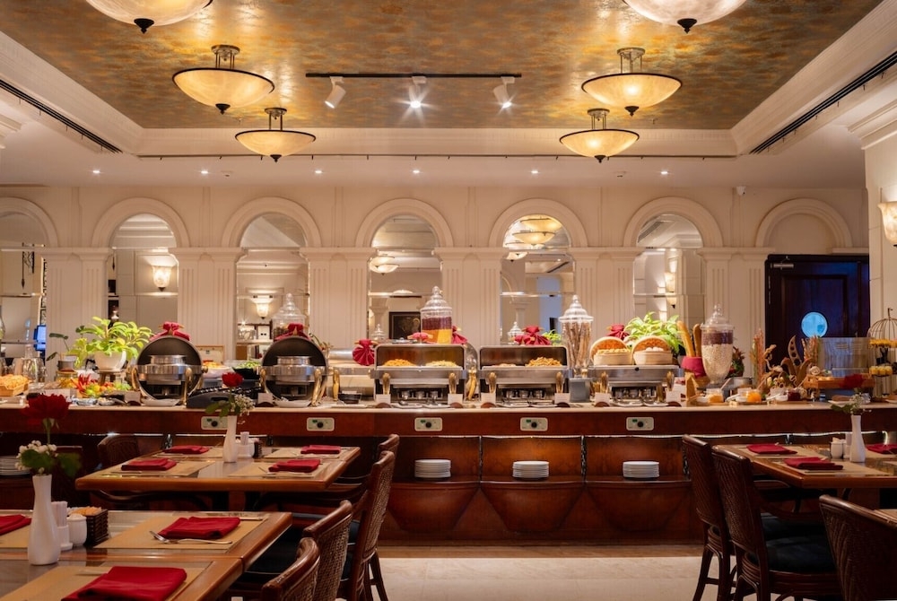 뷔페 아침 식사