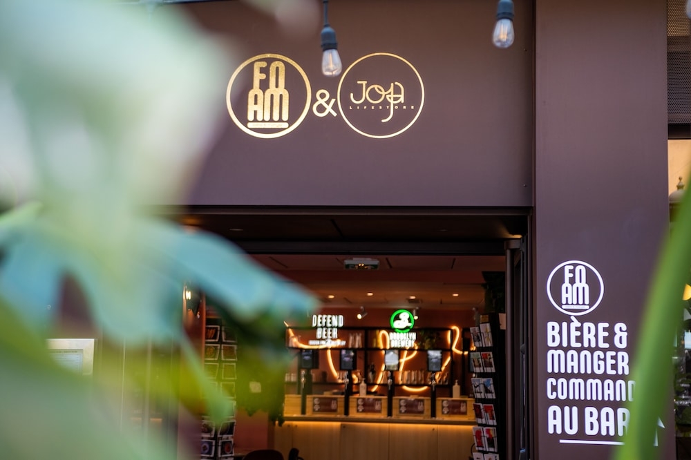 숙박 시설 정면