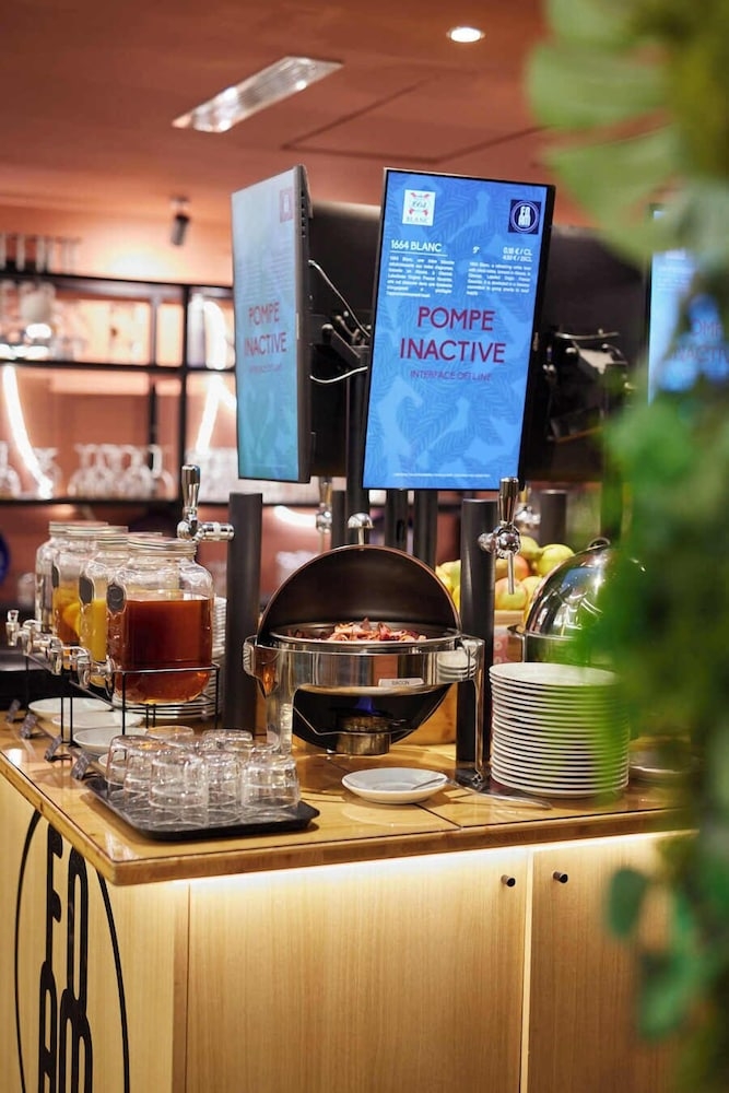 뷔페 아침 식사