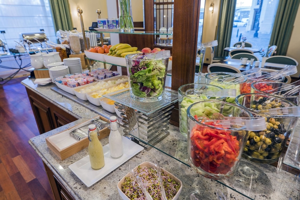 뷔페 아침 식사