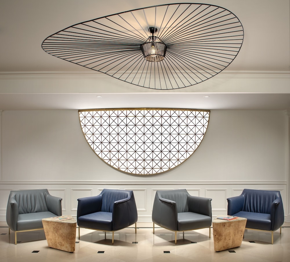 로비 좌석 공간