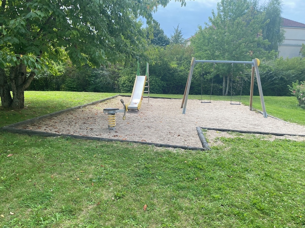 어린이 놀이 공간 - 야외