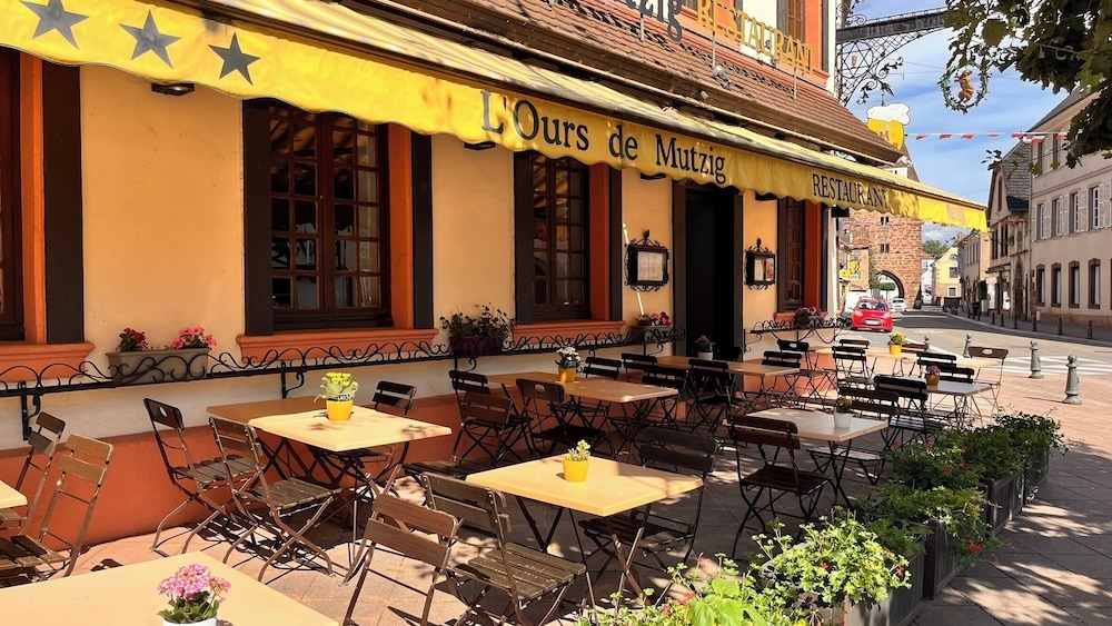 숙박 시설 정면