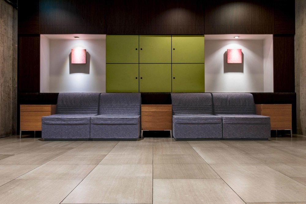 로비 좌석 공간