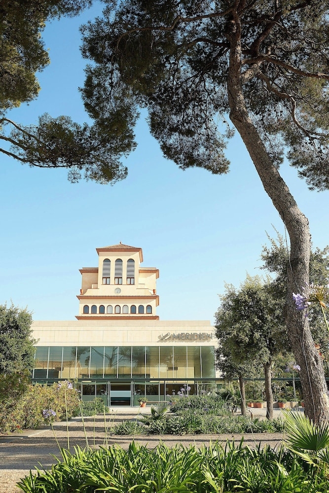 숙박 시설의 전망