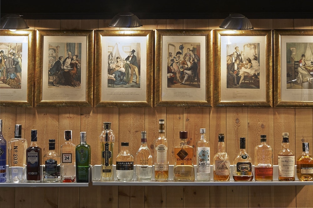 바(숙박 시설 내)