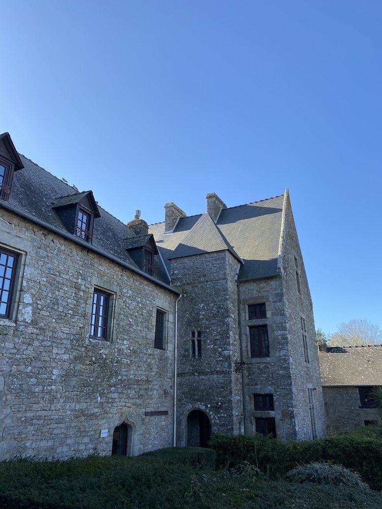 숙박 시설 정면