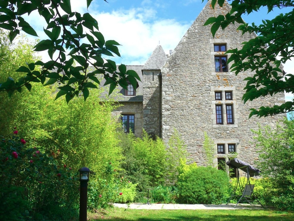 숙박 시설 구내