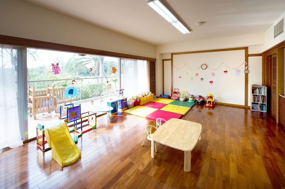 어린이 놀이 공간 - 실내