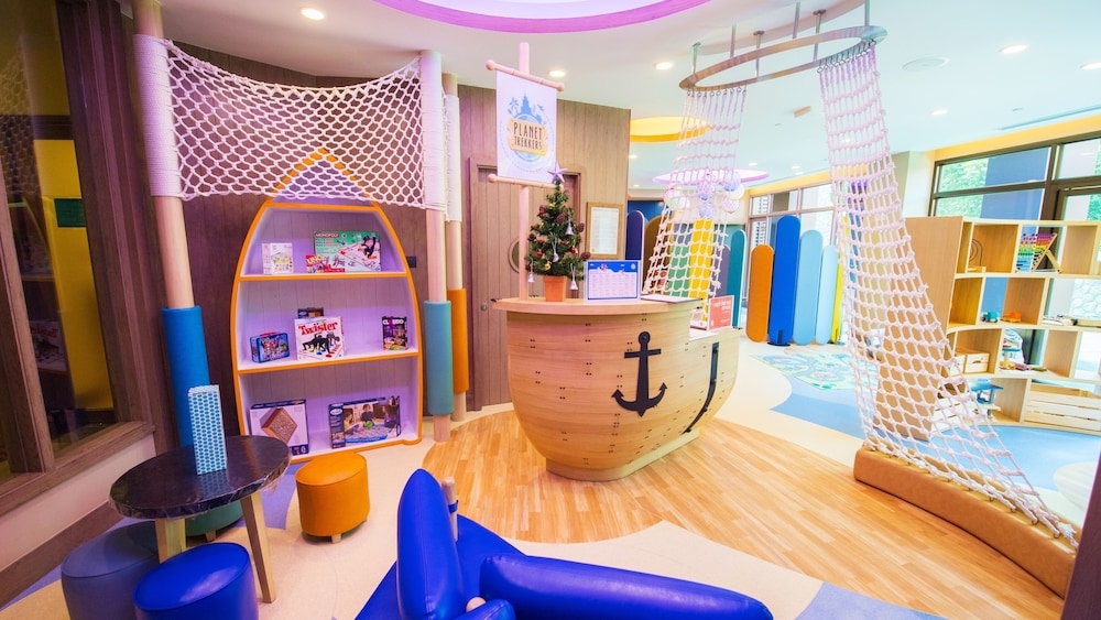 어린이 놀이 공간 - 실내